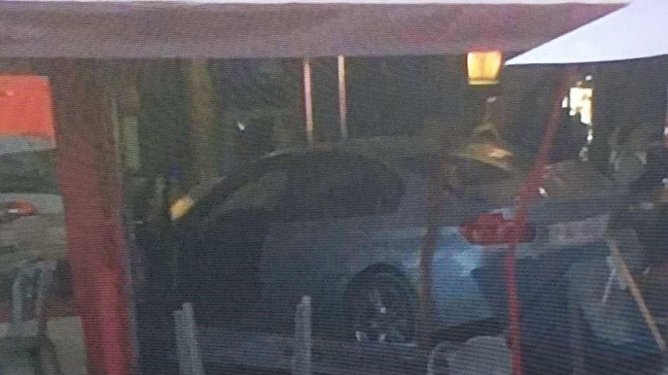 Γαλλία: Αυτοκίνητο έπεσε πάνω σε πεζούς – Ένα 13χρονο κοριτσάκι νεκρό – ΦΩΤΟ