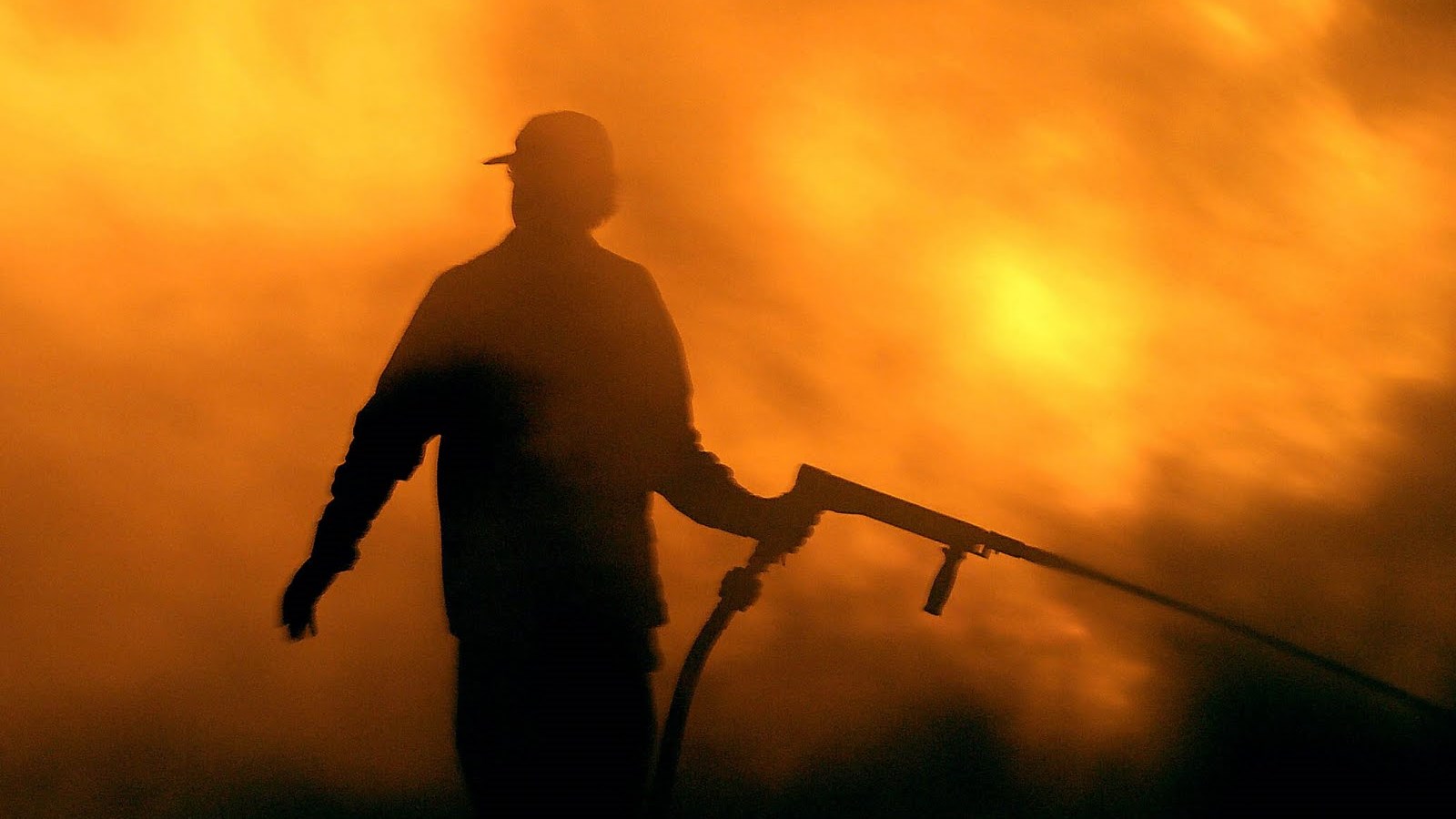 Αχαϊα: Σε ύφεση η πυρκαγιά στην περιοχή Κούμπερι