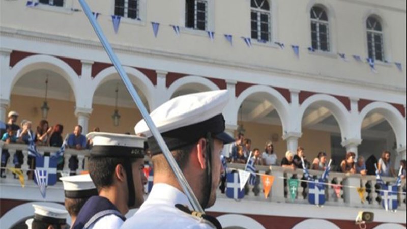 Σε κλίμα κατάνυξης η αρχιερατική Θεία Λειτουργία στον Ιερό Ναό Ευαγγελιστρίας στην Τήνο