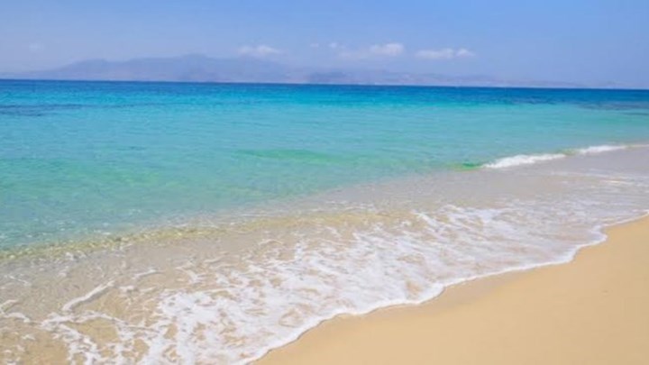 2 ελληνικές παραλίες στις καλύτερες της Μεσογείου