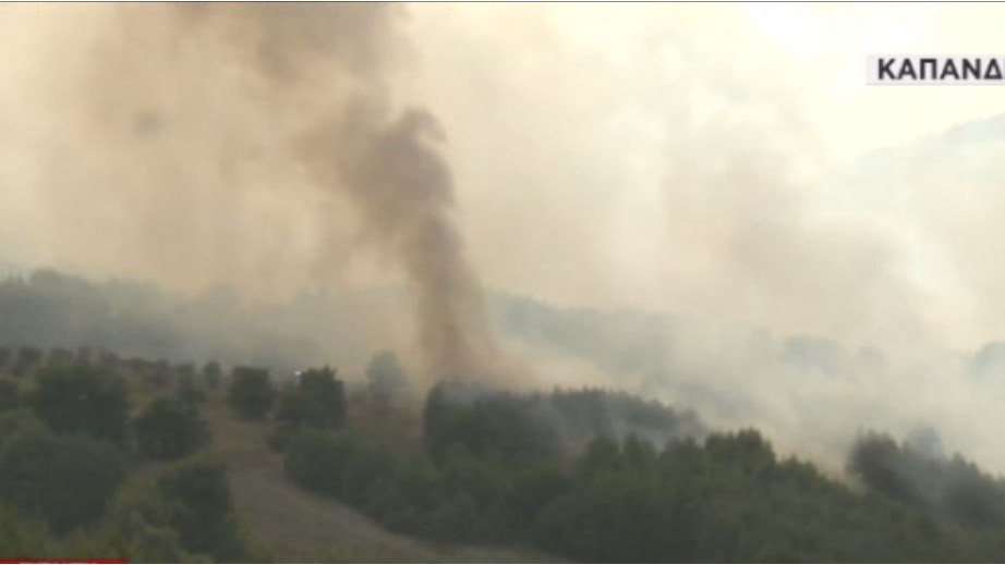 Τεράστιο μέτωπο φωτιάς προς τη Μαλακάσα – ΒΙΝΤΕΟ