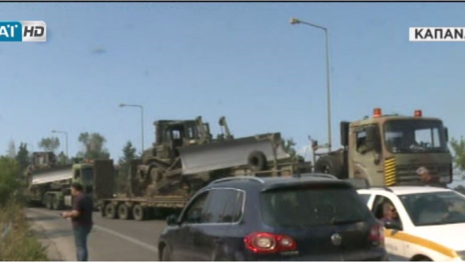 Τεράστιο μέτωπο πυρκαγιάς πλησιάζει την Εθνική Οδό – ΒΙΝΤΕΟ