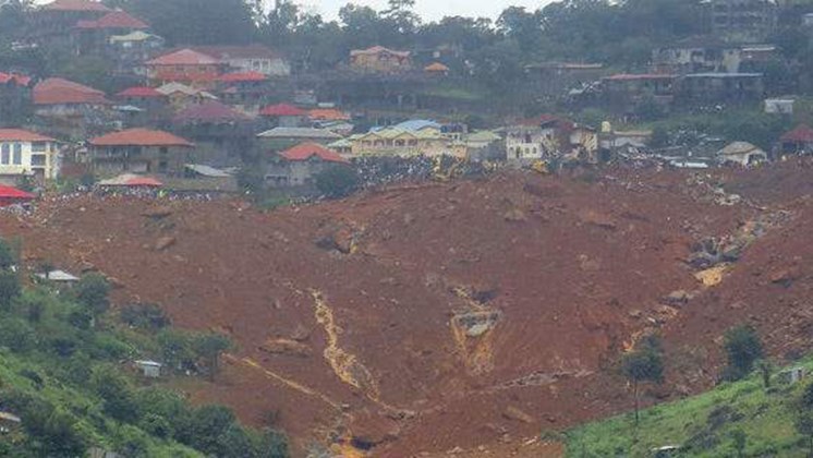 Φονικές κατολισθήσεις με 400 νεκρούς στη Σιέρα Λεόνε
