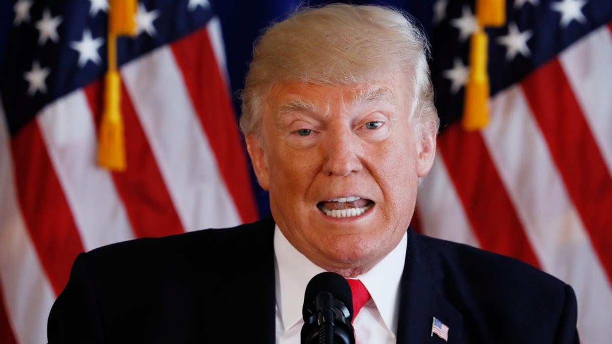 Ο Τραμπ επιμένει στην αρχική του δήλωση: Φταίνε και οι δύο πλευρές για τα επεισόδια στη Βιρτζίνια