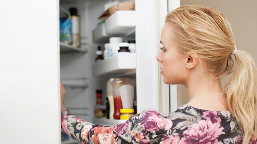 Αυτά είναι τα καλλυντικά που πρέπει να βάλετε στο ψυγείο το καλοκαίρι