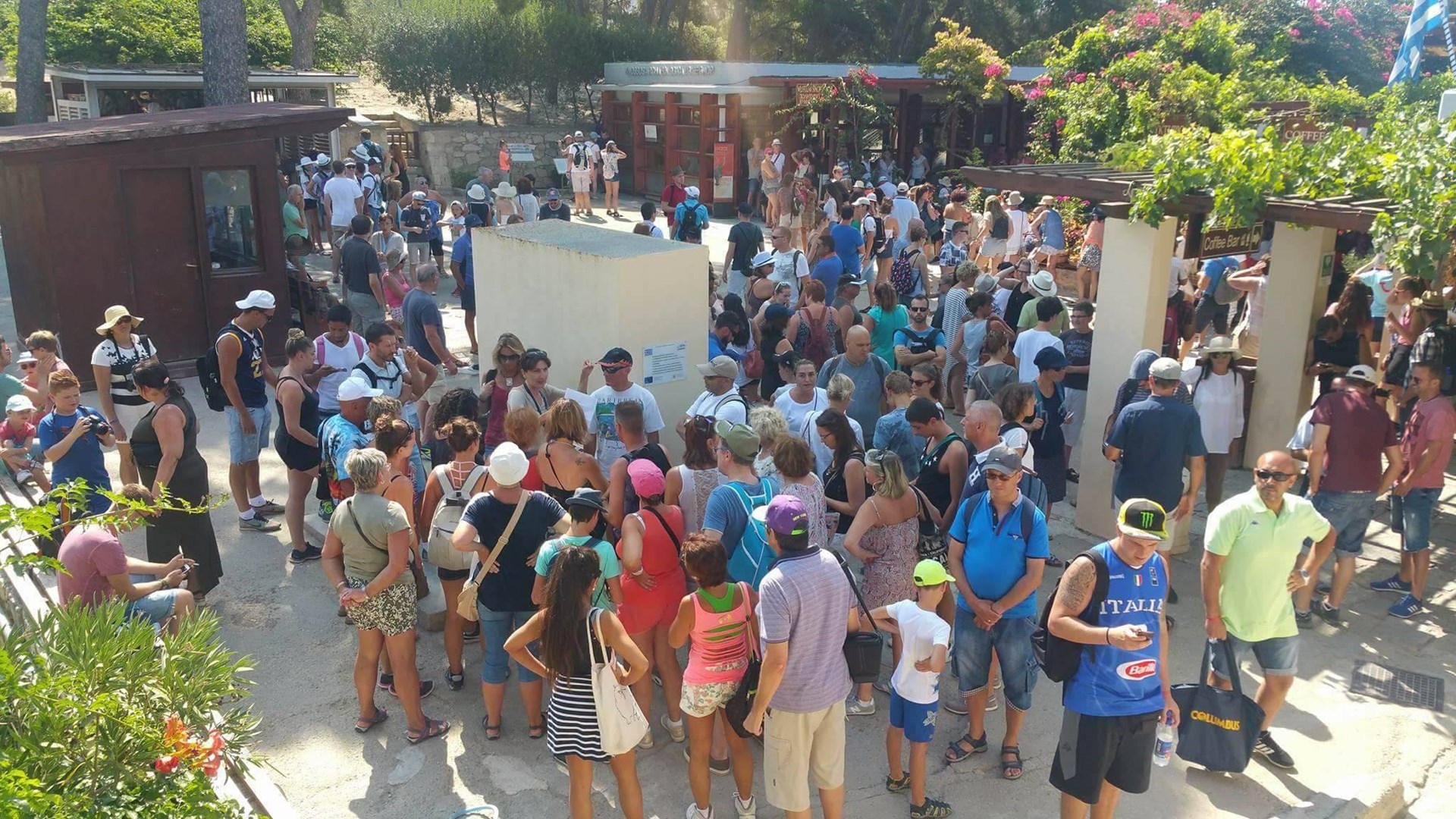 “Βούλιαξε” η Κνωσός από τουρίστες  – ΒΙΝΤΕΟ – ΦΩΤΟ