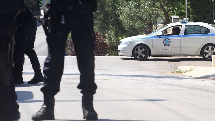 Εξαρθρώθηκε σπείρα που διακινούσε ναρκωτικά στη Μύκονο