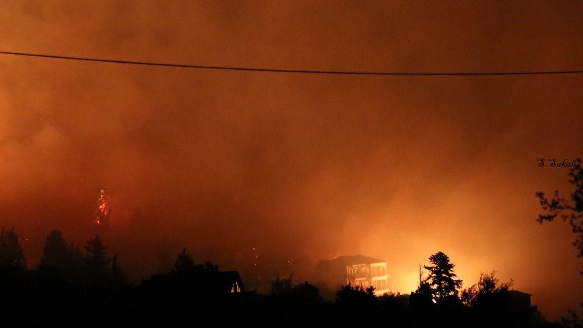Νέες συγκλονιστικές ΦΩΤΟ από τη μεγάλη πυρκαγιά στην Κεφαλονιά