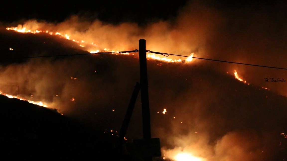 Δραματική η κατάσταση στην Κεφαλονιά – Απειλούνται τρία χωριά – ΦΩΤΟ – ΤΩΡΑ