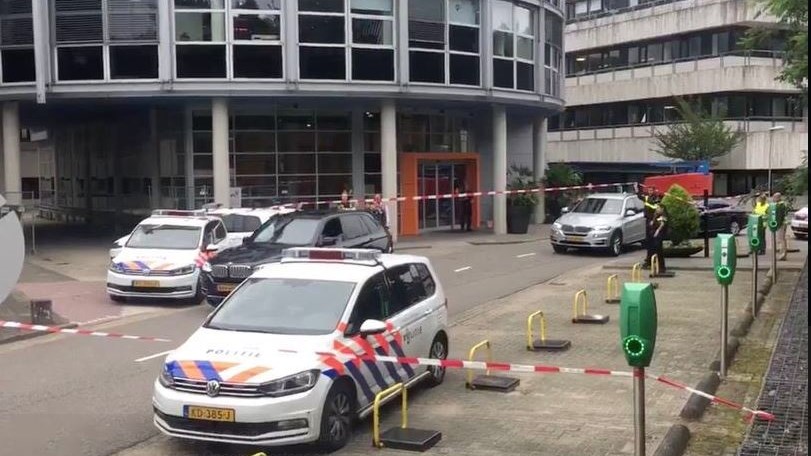 Ομηρία σε ραδιοφωνικό σταθμό στην Ολλανδία – ΦΩΤΟ – ΤΩΡΑ