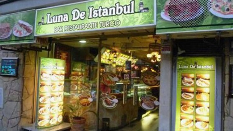 Αυτό είναι το εστιατόριο στο οποίο είναι ταμπουρωμένοι οι δράστες της επίθεσης στη Βαρκελώνη – ΦΩΤΟ – ΤΩΡΑ