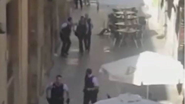 Σε εξέλιξη αστυνομική επιχείρηση στους δρόμους της Βαρκελώνης – ΒΙΝΤΕΟ – ΤΩΡΑ