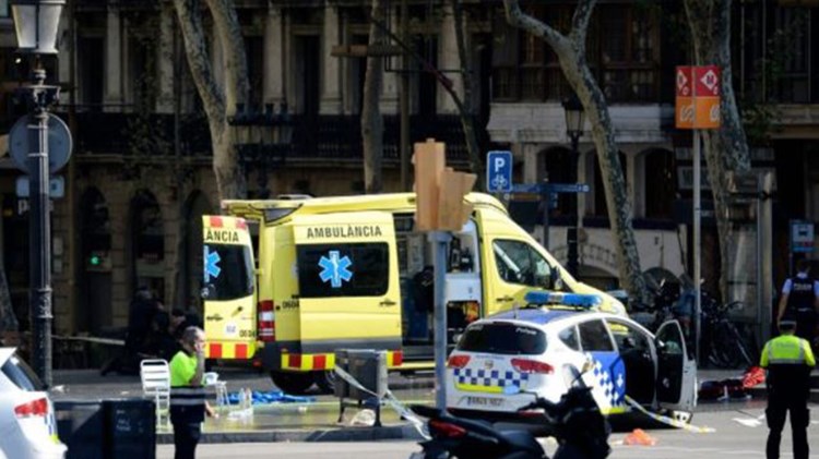 Ισπανική αστυνομία: Έχουμε συλλάβει έναν άνδρα – Δεν υπάρχει ομηρία σε εστιατόριο – ΤΩΡΑ