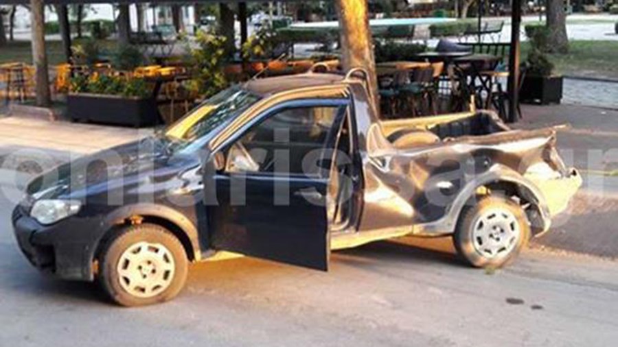 Αυτοκίνητο “προσγειώθηκε” σε καφετέρια – ΦΩΤΟ