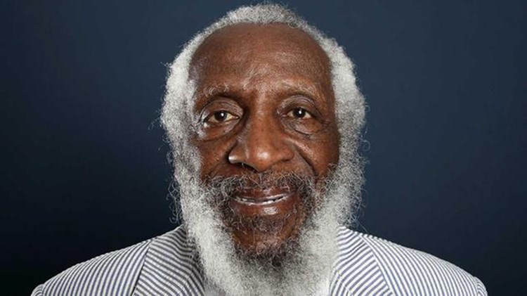 Πέθανε ο κωμικός ηθοποιός Ντικ Γκρέγκορι