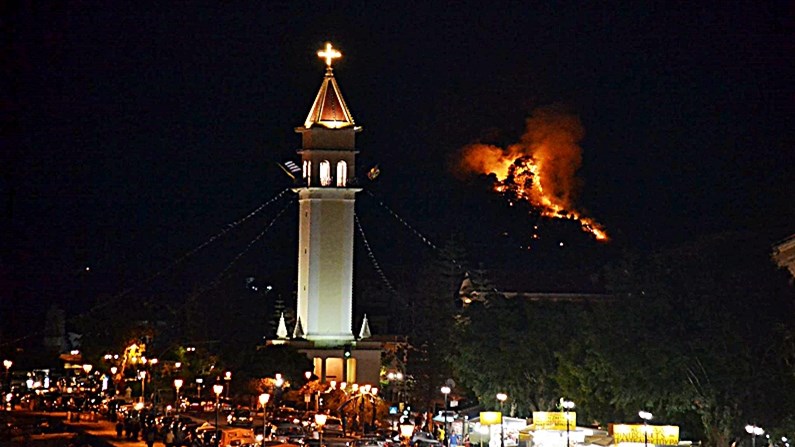 Μεγάλη πυρκαγιά στη Ζάκυνθο – ΦΩΤΟ