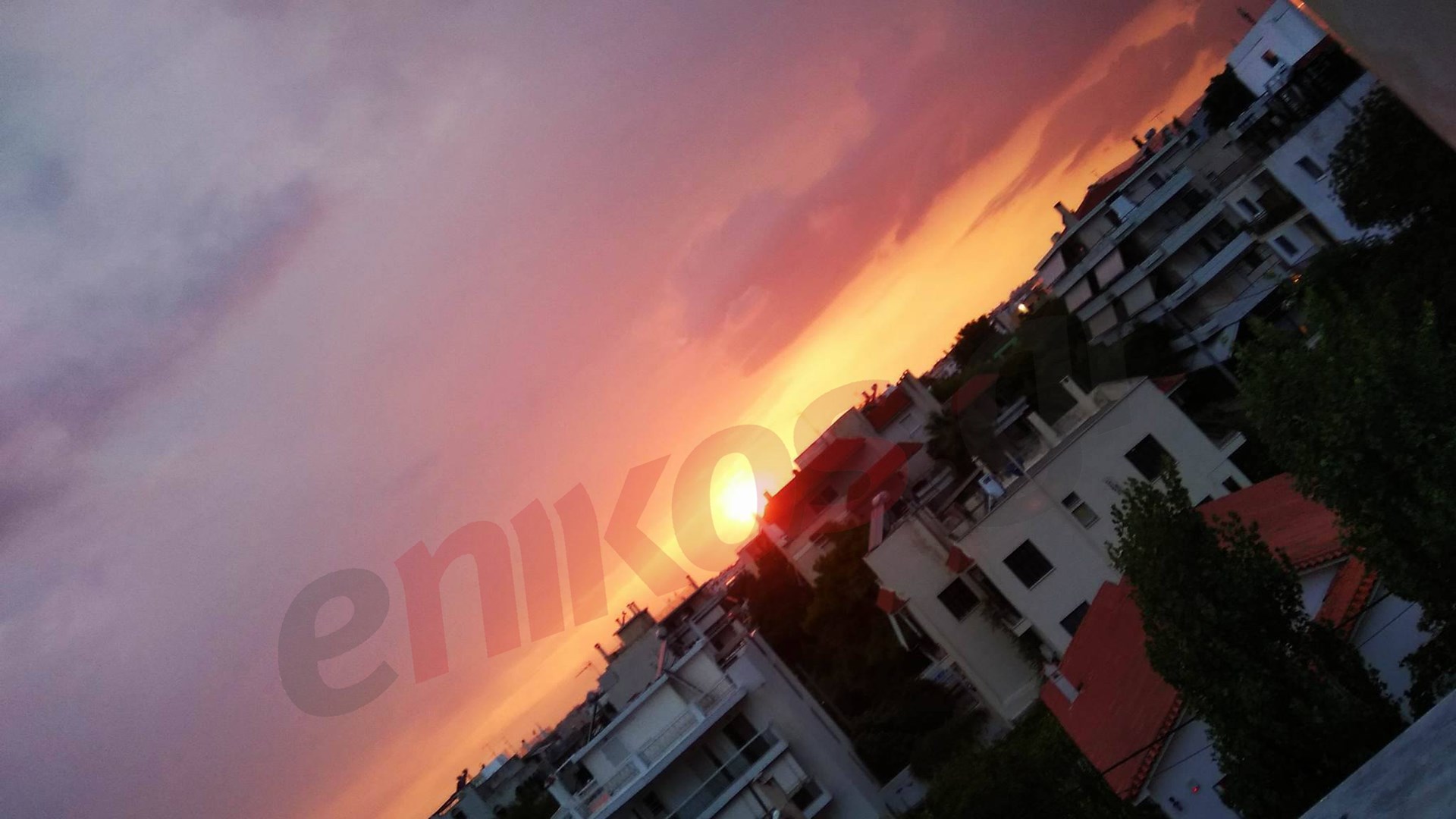 Μαγευτικό ηλιοβασίλεμα στην Αττική μετά τη βροχή – ΦΩΤΟ