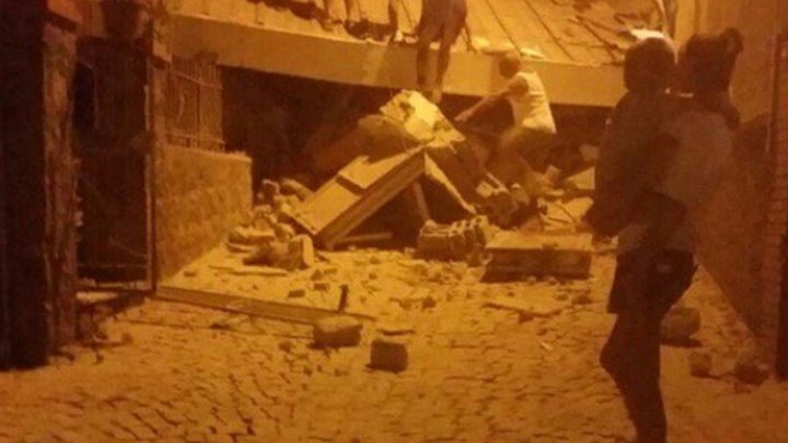 Φονικός σεισμός μόλις 4 Ρίχτερ στην Ιταλία – Δύο νεκροί και δεκάδες τραυματίες – Συγκλονιστικές ΦΩΤΟ – ΒΙΝΤΕΟ