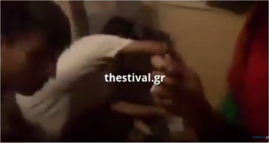 Βίντεο που σοκάρει – Αφγανοί βασανίζουν Πακιστανούς στη Θεσσαλονίκη