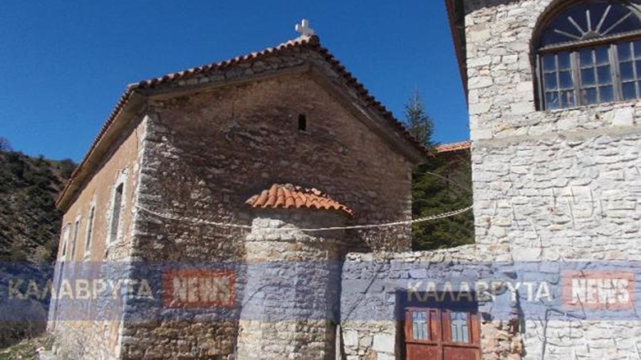 Άγνωστοι έκλεψαν… πολυέλαιο από μοναστήρι