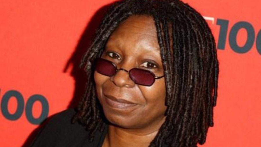 Ξετρελαμένη με την Ελλάδα η Γούπι Γκόλντμπεργκ – ΒΙΝΤΕΟ