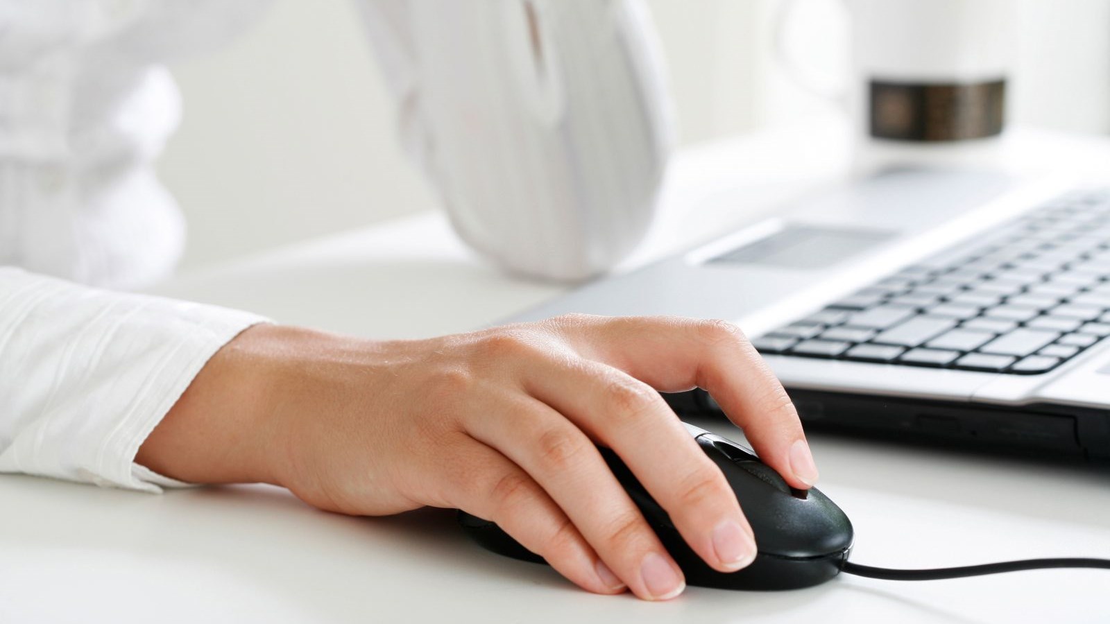 Μηνιαία επιδότηση ίντερνετ για όλους τους πρωτοετείς φοιτητές