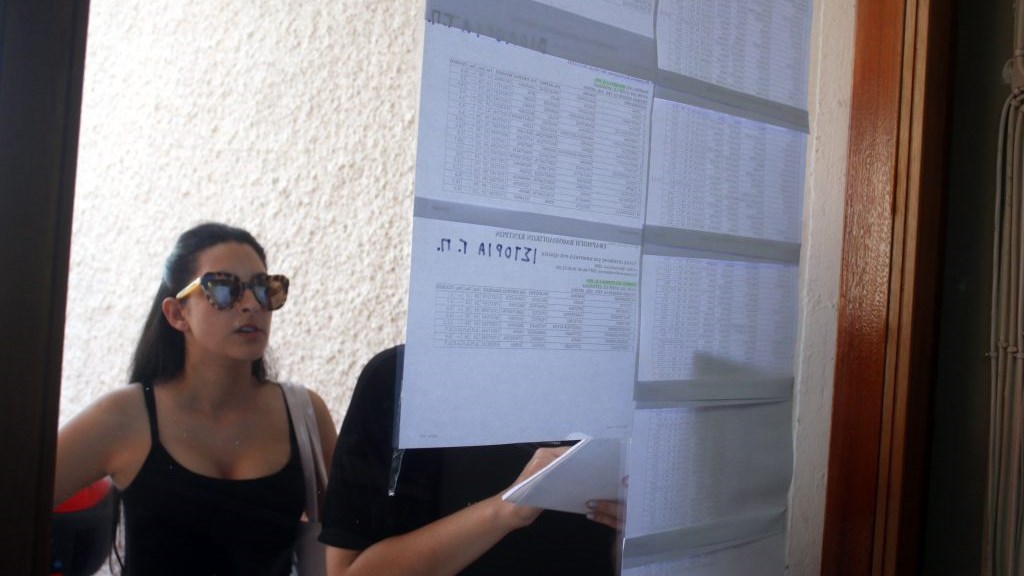 Οι πρώτοι των πρώτων μιλούν για την εισαγωγή τους σε ΑΕΙ και ΤΕΙ – ΒΙΝΤΕΟ