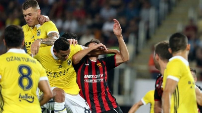 Europa League: Στραπάτσο για Αγιαξ και Φενέρ – Εύκολα πέρασε η Μίλαν
