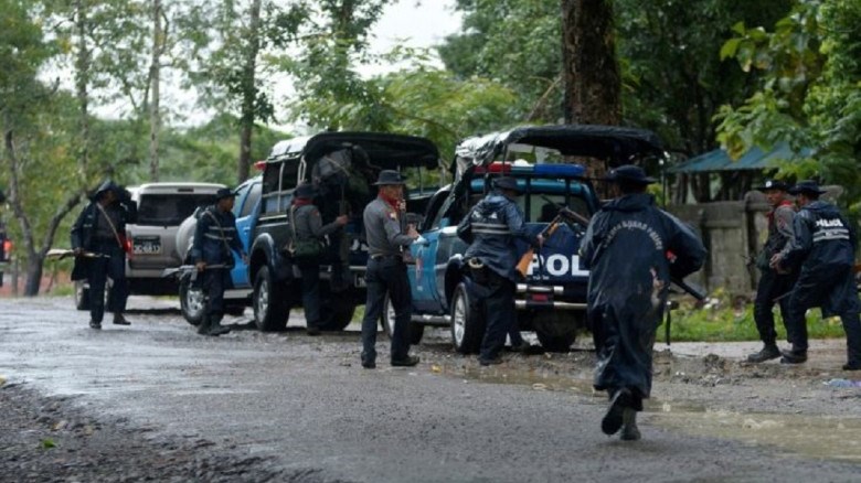 Μιανμάρ – Τουλάχιστον 71 νεκροί από επίθεση μουσουλμάνων ανταρτών Ροχίνγκια