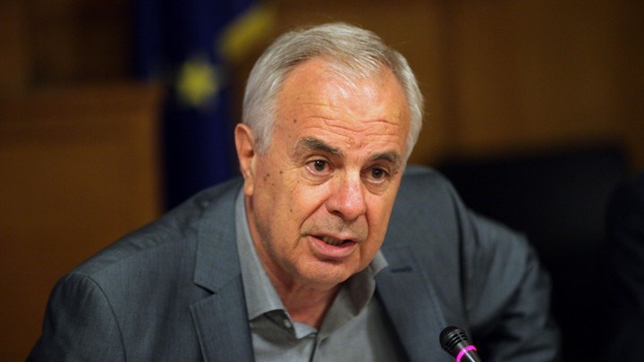 Αποστόλου: Κατάργηση του ειδικού φόρου κατανάλωσης στο κρασί έως το τέλος του έτους