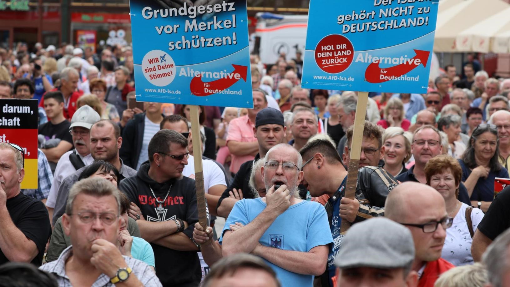 Αποδοκίμασαν τη Μέρκελ σε προεκλογική της ομιλία