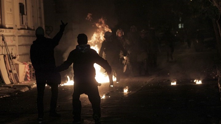 Επεισόδια έξω από το Πολυτεχνείο