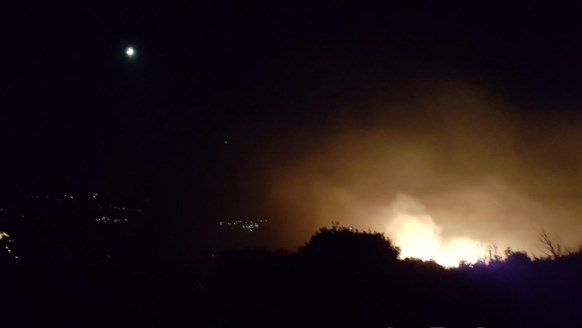 Ιωάννινα: Ολονύκτια μάχη με τις φλόγες σε Ασβεστοχώρι και Κωστάνιανη – ΦΩΤΟ