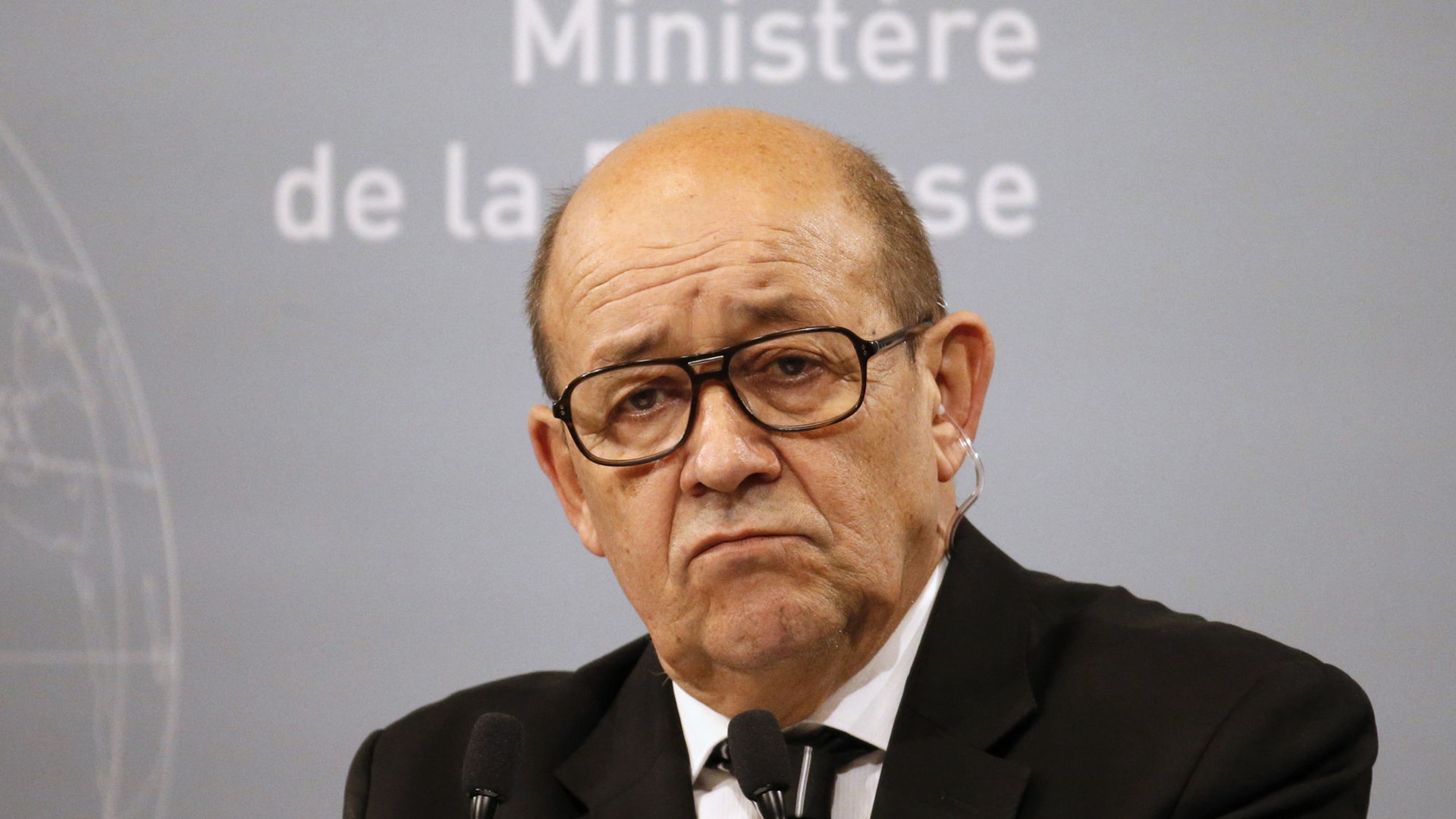 Η Γαλλία υπόσχεται να βοηθήσει στην ανοικοδόμηση του Ιράκ όταν ηττηθεί το ISIS