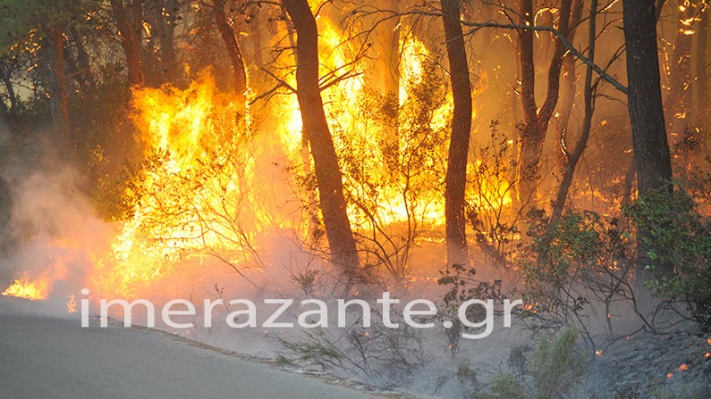 Μαίνεται η πυρκαγιά στη Ζάκυνθο – Αναζητούνται δύο ύποπτοι για εμπρησμό