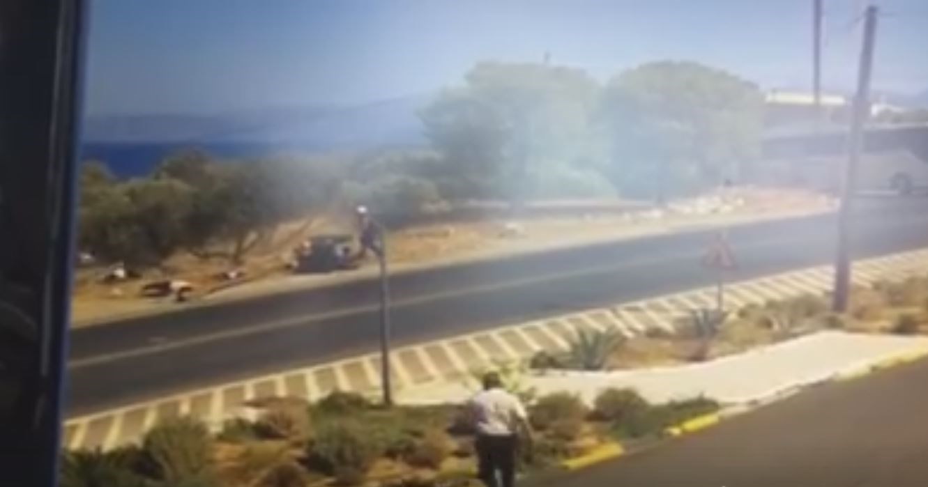 Τρομακτικό ατύχημα με “γουρούνα” στην Ελούντα – ΒΙΝΤΕΟ