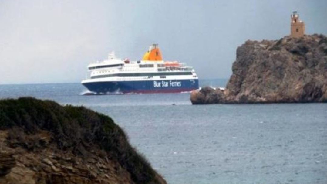 Ολονύχτια περιπέτεια για τους 205 επιβάτες του «Blue Star Patmos»
