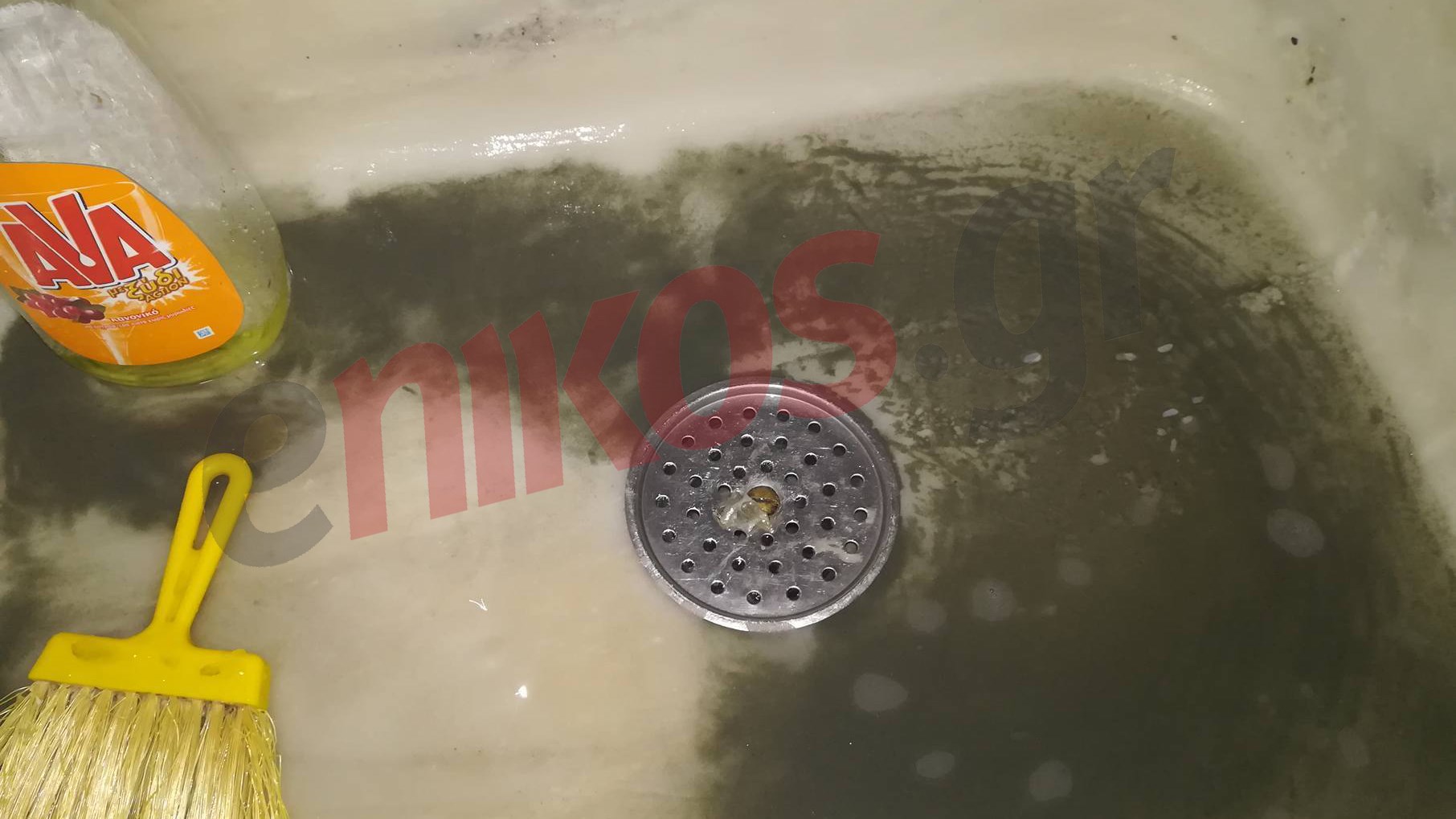 Ακατάλληλο το νερό σε περιοχή της Ηλείας – Καταγγελία αναγνώστη – ΦΩΤΟ