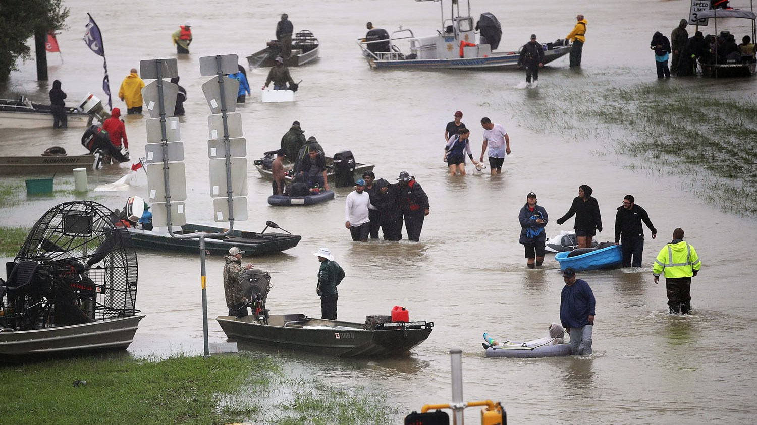 Ανυπολόγιστες καταστροφές στο Χιούστον – 40.000 σπίτια έχουν πληγεί