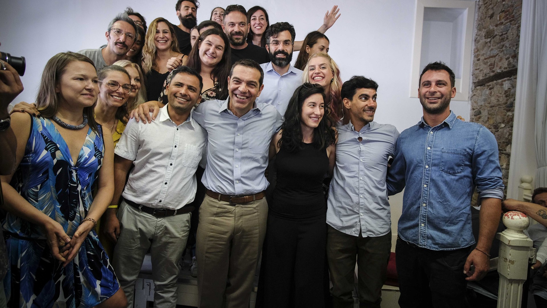 Η επική ατάκα του Τσίπρα σε Βρετανό: Αν μάθεις καλά ελληνικά μπορείς να γίνεις υπουργός Οικονομικών – BINTEO