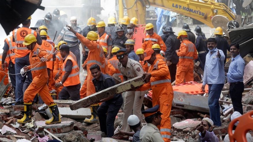 Τουλάχιστον 18 οι νεκροί από την κατάρρευση κτιρίου στην Ινδία – Νέες ΦΩΤΟ