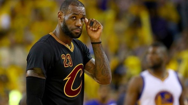 Σφοδρή επίθεση του ΛεΜπρόν Τζέιμς στον Τραμπ