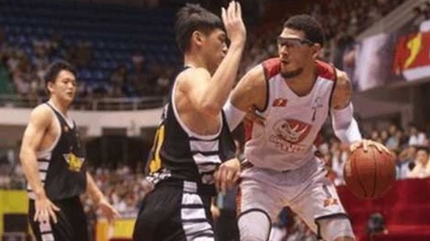 Ξύλο χωρίς προηγούμενο στο κινέζικο πρωτάθλημα μπάσκετ – ΒΙΝΤΕΟ