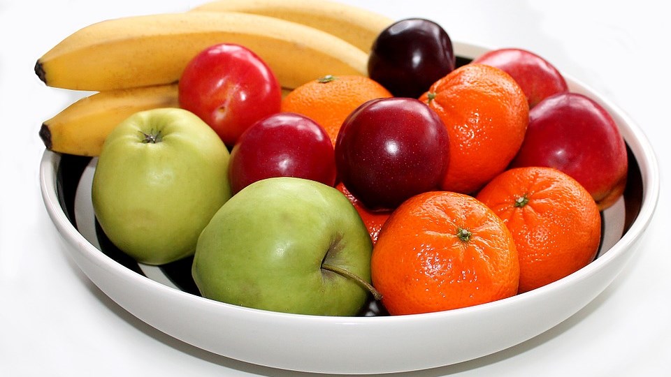 3 αποτελεσματικοί τρόποι για να απαλλαγείτε από τα μυγάκια