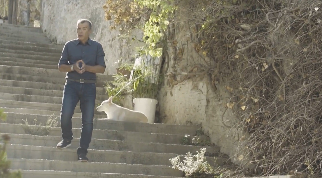 Ανακοίνωσε την υποψηφιότητά του με ΒΙΝΤΕΟ ο Σταύρος Θεοδωράκης