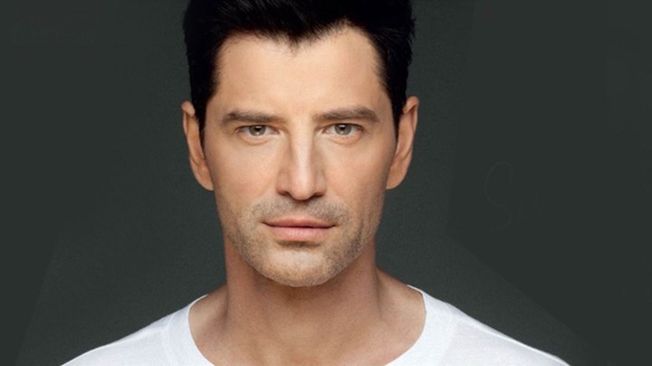 Η εντυπωσιακή νυχτερινή κατάδυση του Ρουβά – ΦΩΤΟ