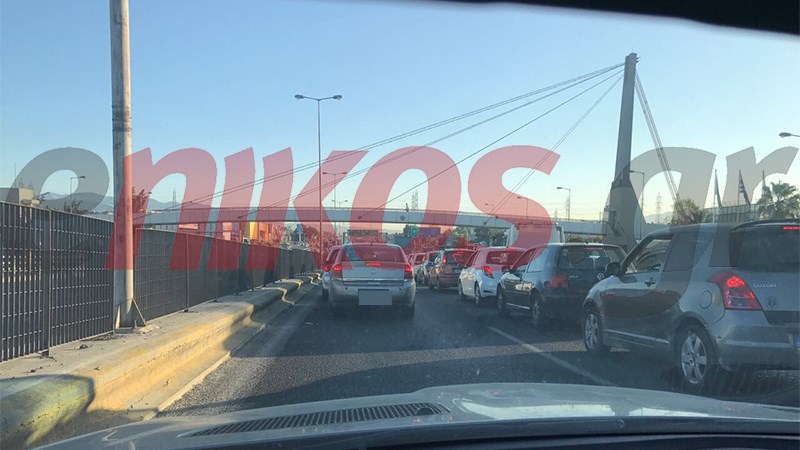 Τροχαίο στην Αθηνών – Λαμίας – Μποτιλιάρισμα στους δρόμους – ΦΩΤΟ αναγνώστη