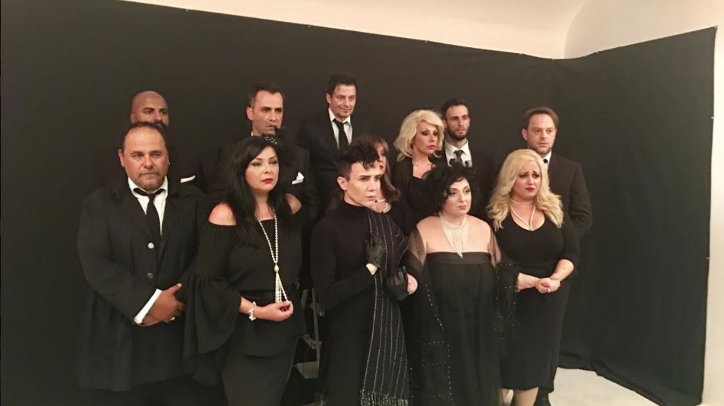 To enikos.gr στα backstage του …νέου «Μπαμπά»