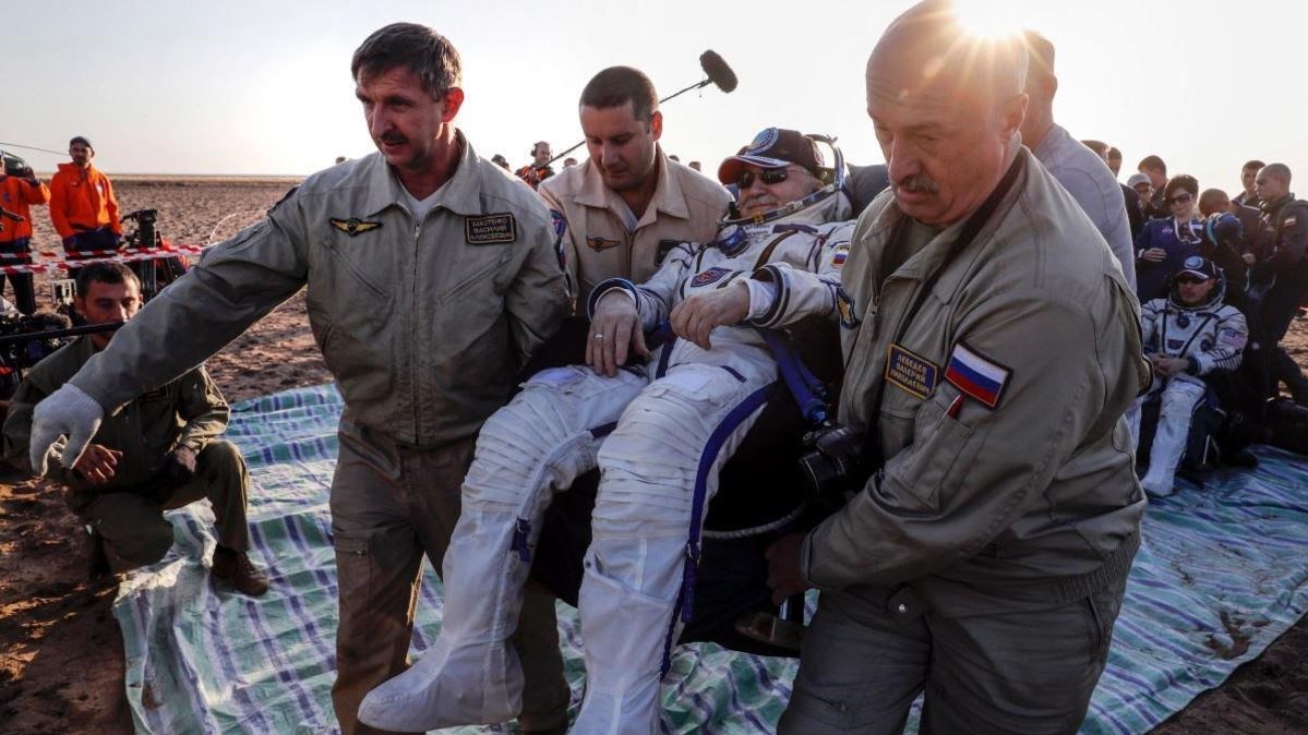 Επέστρεψε στη Γη ο ελληνικής καταγωγής κοσμοναύτης