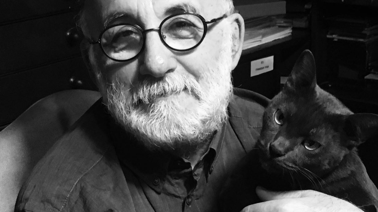 Επέστρεψε στην Αθήνα ο Θάνος Μικρούτσικος μετά την περιπέτεια της υγείας του – ΦΩΤΟ